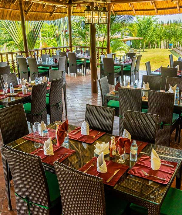 Ropes Restaurant And Bar